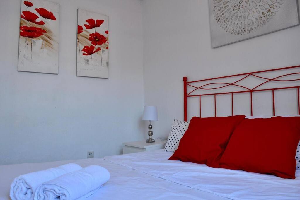 Apartamento La casa roja: luminoso ático con vistas Sevilla Exterior foto