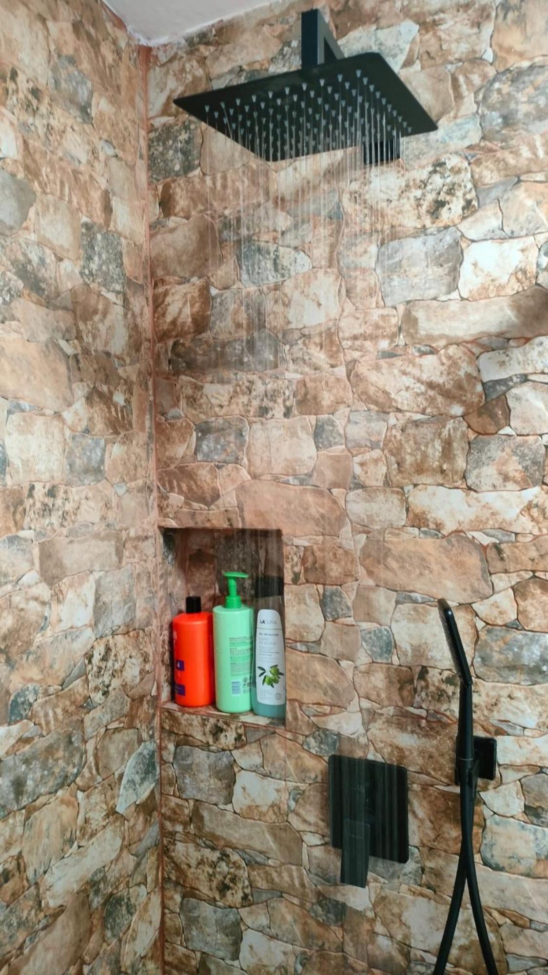 Apartamento La casa roja: luminoso ático con vistas Sevilla Exterior foto